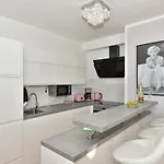 Mm Luxury Gold & Rubin * Задар
