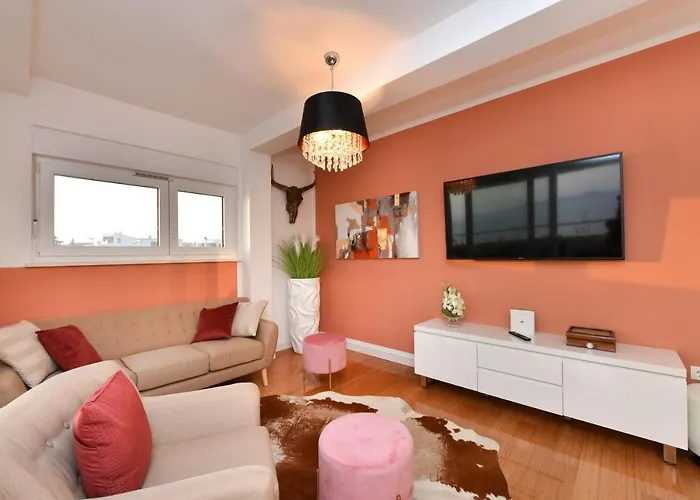 Apartment Mm Luxury Gold & Rubin *