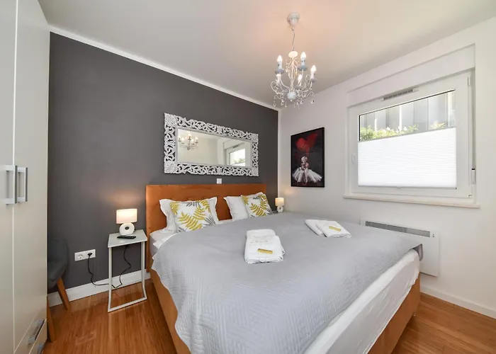 Apartment Mm Luxury Gold & Rubin Zadar