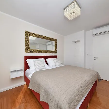 Appartement Mm Luxury Gold & Rubin