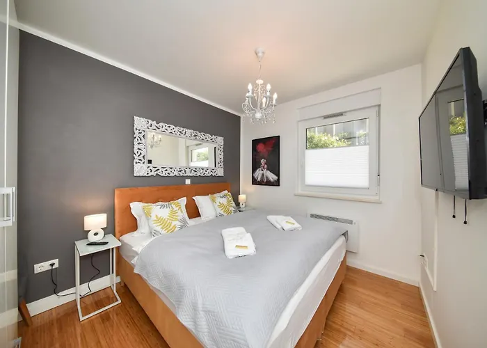 Mm Luxury Gold & Rubin Апартаменты *