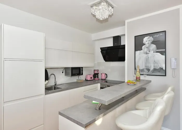 Mm Luxury Gold & Rubin * Задар